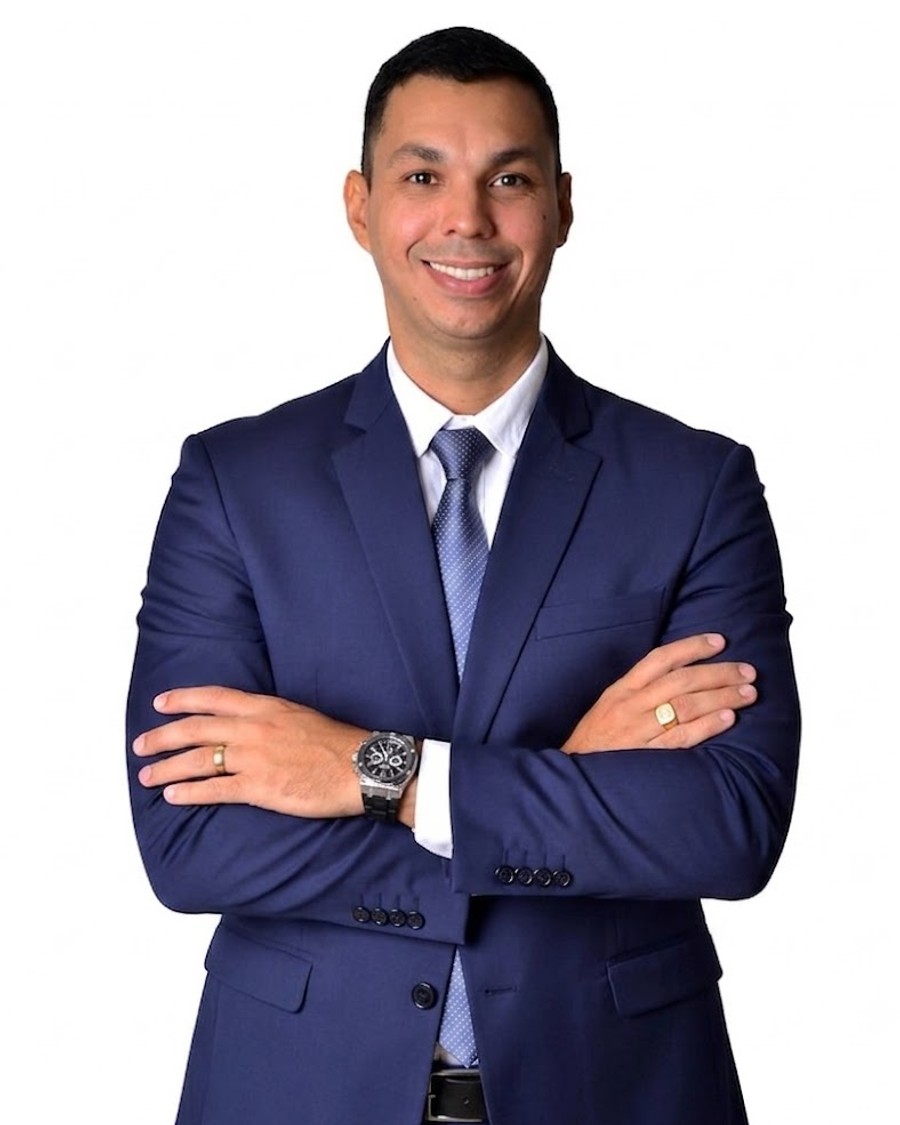 Dr. Marlon de Paula Gomes